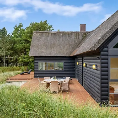 Gise - 2km From The Sea By Interhome